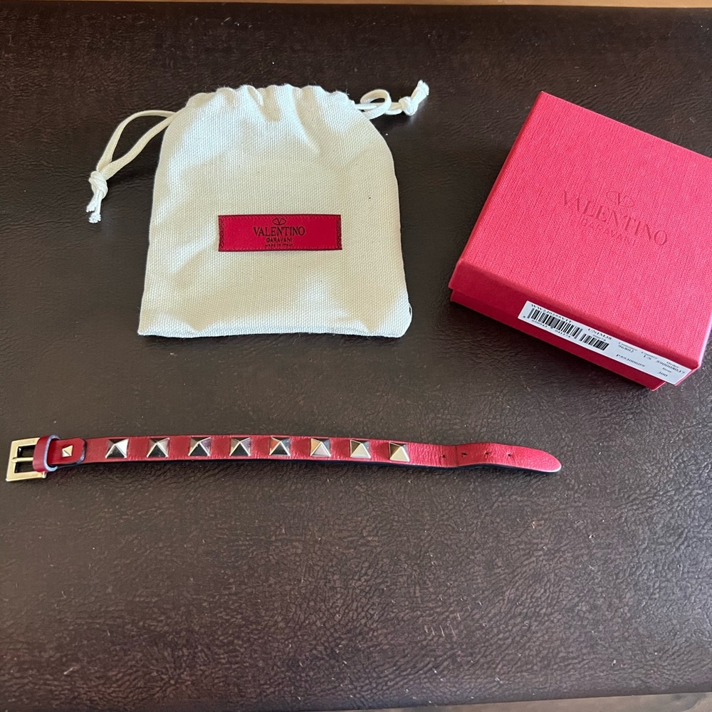 Valentino Rockstud red bracelet
